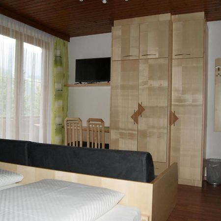 Hotel Garni Haus Anita Liesing Eksteriør billede