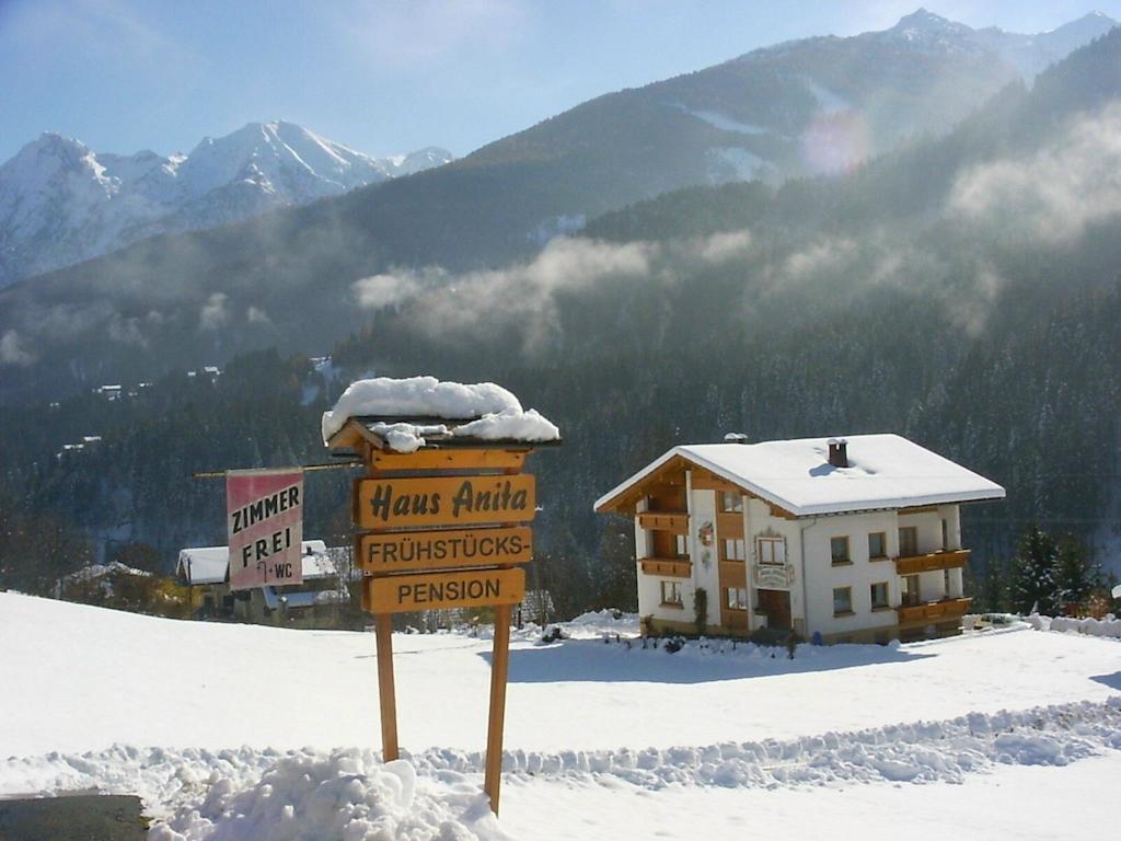 Hotel Garni Haus Anita Liesing Eksteriør billede